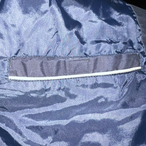 ST. John’s Bay Windbreaker - Picture 10 of 12